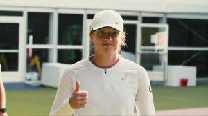 Bei den frauen komplettierte maria sakkari die griechischen festspiele, nachdem schon tsitsipas ins halbfinale gekommen war. Porsche Tennis Porsche Junior Team Portrait Tea Lukic Facebook