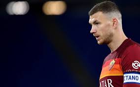 The corriere dello sport, specifying that inzaghi esteems him and considers him a priority because he has experience, a sense of goal and above all leadership. El Inter Vuelve A Interesarse En Edin Dzeko