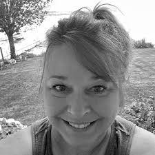 Angela Hagen's Instagram, Twitter & Facebook