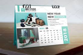 Desk Calander Template 2018 In 2020 Calendar Template Wall Planner Modern Calendar