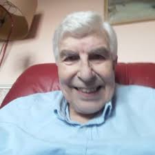 Robin Fairfield's Instagram, Twitter & Facebook