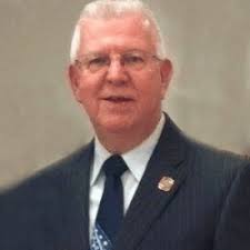 Dale Bain's Instagram, Twitter & Facebook