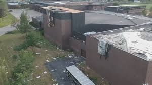 Wind damage typically extends 240 miles or greater and has severe wind gusts of +58mph along most of the length of the storm's path. Derecho Dissection A Review Of Public Understanding Of A Powerhouse Storm Whas11 Com