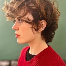 Hiii! Just booked flights after being accepted for the last weekend. Is  anyone else going those dates? would love to meet people to hang out with  during the time there! I'm coming