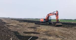 Valoarea totală a investiţiei, estimată inițial, era de 521,7 milioane de lei, cu tot cu tva, reprezentând. Video Au Inceput LucrÄƒrile La Centura De Sud A TimiÈ™oarei Tion