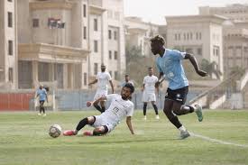 أعلن رضا شحاتة، المدير الفني للفريق الأول لكرة القدم بنادي الجونة، تشكيل فريقه الذي سيخوض به مباراة غزل المحلة، المقرر إقامتها بعد قليل، على إستاد خالد بشارة، ضمن مباريات الأسبوع الثالث والعشرون من مسابقة الدوري الممتاز. ØºØ²Ù„ Ø§Ù„Ù…Ø­Ù„Ø© ÙŠÙ‡Ø²Ù… Ø§Ù„Ø¨Ù†Ùƒ Ø§Ù„Ø£Ù‡Ù„Ù‰ Ø¨Ù‡Ø¯Ù Ù…Ù‚Ø§Ø¨Ù„ Ù„Ø§Ø´Ø¦ ÙˆØ¯ÙŠØ§ ØµÙˆØ± Ø§Ù„ÙŠÙˆÙ… Ø§Ù„Ø³Ø§Ø¨Ø¹