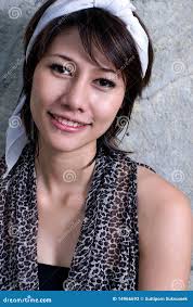 1,001 Eden Black Stock Photos