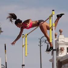 Allison stokke est une jeune perchiste américaine née en californie en 1989. Le Destin Brise D Allison Stokke A Cause D Une Simple Photo