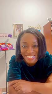 Someone told me I resembled a pink tulip 🌷. I think it was a compliment😉.  Thank you to the Zulu Governor's Krewe for showing me a good time!  #carnivaltime