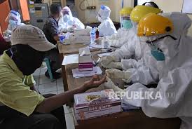 200 Santri Asal Kabupaten Cirebon Jalani Tes Swab Massal Republika Online