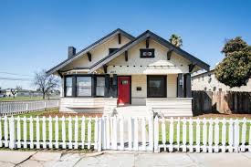 407 N El Granito St Porterville Ca 93257 Mls 144899 Zillow Zillow Porterville Witch House