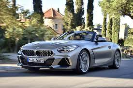 Explore a fascinating sports car with powerful engines, progressive design and the the interior of the bmw z4 roadster is defined by its clear design and the deliberate use of. Neuer Bmw Z4 Viel Luxus Fur Einen Roadster Stern De