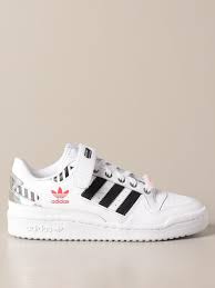 Tragen kannst du adidas schuhe für männer aufgrund ihres vielseitigen designs mit alltäglicher oder sportbekleidung. Adidas Originals Schuhe Damen Sneakers Adidas Originals Damen Weiss Sneakers Adidas Originals Fz3908 Giglio De