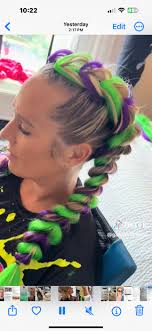 So I'm getting my hair done “Calico” style. But now that I think bout it,  could we call it Tri-Colored 😂💖I'll match my baby ✨