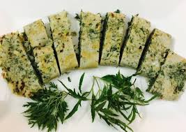 Cách Làm Món Trứng chiên lá đinh lăng của Bích Hòa - Cookpad