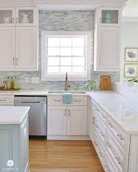 Browse photos of kitchen design ideas. Amazing Beach House Kitchens With Tons Of Coastal Decorating Ideas Coastal Kitchen Design White Kitchen Design Kitchen Cabinets Decor