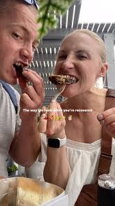 Paige Comstock's Instagram, Twitter & Facebook