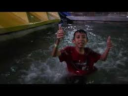 Jangan khawatir kedinginan setelah keluar dari kolam air panas, soalnya area showernya juga tersedia air hangat. 13 Jasin Kolam Air Panas Youtube