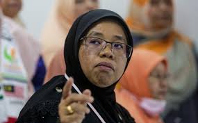 Former athletics coach Leslie Armstrong dies at 82