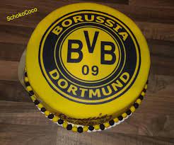 Euch erwarten selbstgemachte kuchen und törtchen und erlesene kaffeespezialitäten. Borussia Dortmund Torte Schokococo S Zucker Leckereien Facebook