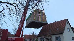 Eine nachträgliche anrechnung ist nicht möglich. Umzug Xxl Ein Haus Zieht Um Zwischen Spessart Und Karwendel Br Fernsehen Fernsehen Br De