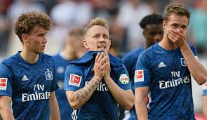 „der kontakt war nicht ursächlich für den sturz. Der 34 Bundesliga Spieltag Auf Einen Blick Hsv Steigt Ab Wolfsburg In Die Relegation