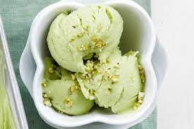 1 boite de lait de coco de 400 ml 2 jaunes d'oeufs 100 g de sucre 15 cl de creme fraiche liquide 50 g de noix de coco râpée. Sorbet Noix De Coco Avocat Thermomix Une Glace Irresistible