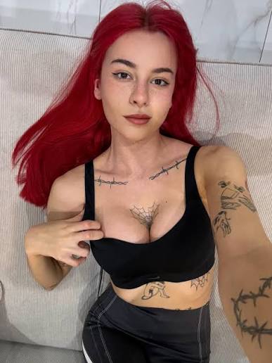 honeyyykate live on Stripcamfun