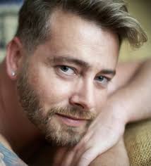 Baked with a Kiss (2022)