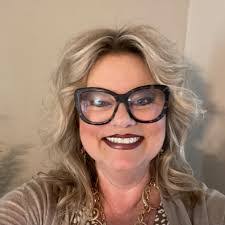 Tabitha Krause's Instagram, Twitter & Facebook