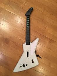 Buy xplorer guitar and get the best deals at the lowest prices on ebay! For Anyone Who Says The X Plorer Guitar Isn T Tough I Just Drove Over My Broken One And It Still Looks Good Guitarhero