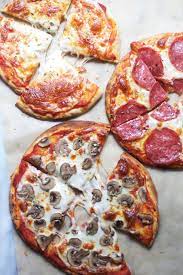 Five Minute Pita Pizzas Recipe Pita Pizzas Pizza Snacks Recipes
