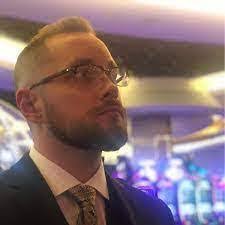 Aaron Neider's Instagram, Twitter & Facebook