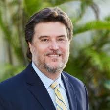 Erik Combs's Instagram, Twitter & Facebook