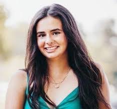 Elizabeth Orta's Instagram, Twitter & Facebook