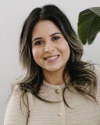 Cindy Goehring's Instagram, Twitter & Facebook