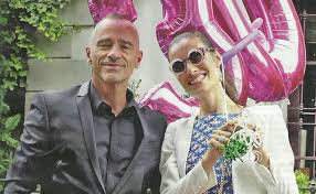 Più che finito, l'amore tra eros ramazzotti e marica pellegrinelli durato oltre dieci anni sembra essersi trasformato. Marica Pellegrinelli Spegne 30 Candeline Eros Ramazzotti Organizza Il Super Party In Famiglia