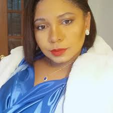 Arraste para o lado e veja meu desabafo. Minha opinião como mãe atípica é  que não devemos dar carteirada de TEA por algo de irresponsabilidade nossa,  somente quando for necessário por uma