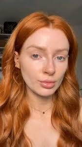 Krista Dickinson's Instagram, Twitter & Facebook