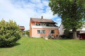 Haus.me has 20x less energy consumption compared to a regular house as it uses a patented windows system and vacuum insulation. Vermittelte Objekte
