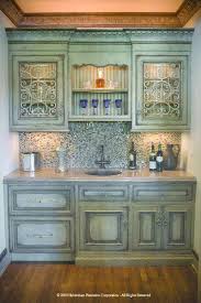 Love The Cabinets Green Distressed Shabby Chic Look House Design Kitchen Farmhouse Kitchen Decor Pantry Design