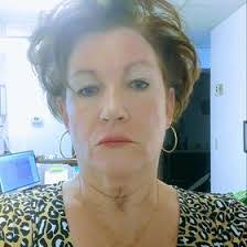 Lynda Kale's Instagram, Twitter & Facebook