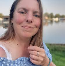 Does anyone remember the littlest hobo show ,I remember crying before school