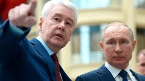Картинки по запросу собянин смеется Na Vertoletike Sletaem Sobyanin Priglasil Putina Osmotret Novuyu Bolnicu V Kommunarke Daily Storm