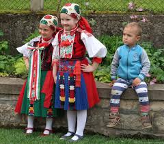 ロシア人（ロシアじん）、ロシア民族（ルースキエ； русские ルースキイェ）は、東スラヴ人に属する民族である。 ロシア語 を持つ。 ロシア連邦 （80%以上）・ ウクライナ （17.3%）・ ベラルーシ （11.4%）などを中心として旧 ロシア帝国 や旧 ソビエト. ã«ã¼ããã¢ æ°'æè¡£è£ 864745 ã«ã¼ããã¢ æ°'æè¡£è£ å¥³æ§