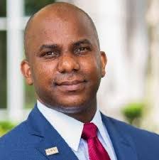 Daniel Sonntag's Instagram, Twitter & Facebook