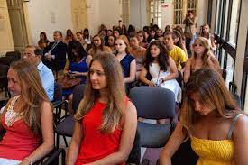 Reggio calabria (reggio calabria) indirizzo: Dante Alighieri Aperte Le Candidature Per I Voucher Della Regione Calabria