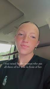 Teri Benton's Instagram, Twitter & Facebook