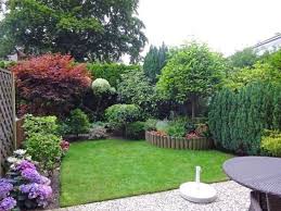 Hier erfahren sie wie man kleine garten gestalten kann uber 25 bilder ideen mit praktischen losungen mit vorher nachher beispielen. 10 Gartengestaltung Kleiner Garten Reihenhaus Gartengestaltung Bilder Garten Gestalten Vorgarten