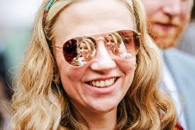 Capturing the magic of your special day, one unposed moment at a time ✨ I  believe that the best wedding photos are the ones that capture the raw,  unfiltered emotions of the